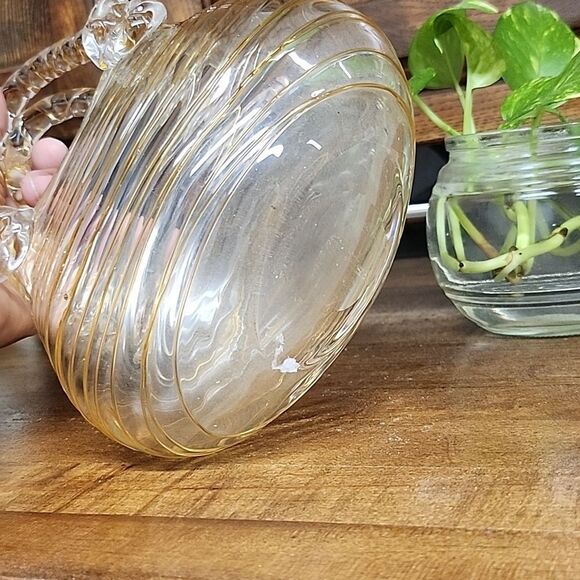 Vintage gold and clear Hand Bag Art Glass - Picture 3 of 4
